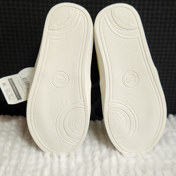 NEW WITH TAGS Wonder Nation Girl Slip On Sneakers Yellow Size 7 - Picture 5 of 12